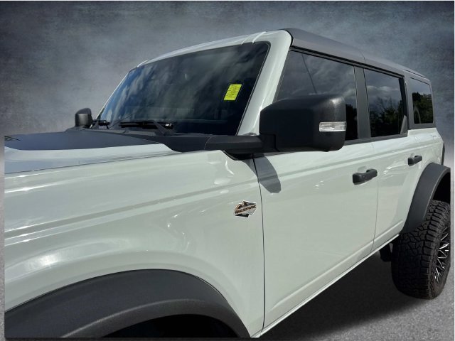 Used 2024 Green Ford Wildtrak image 10