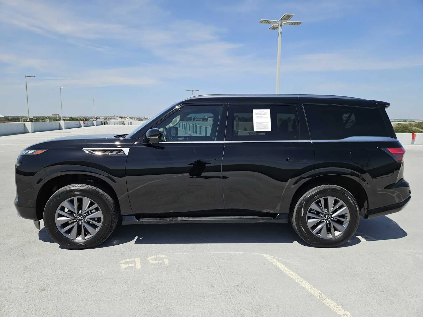 Used 2025 Black Obsidian INFINITI PURE image 4