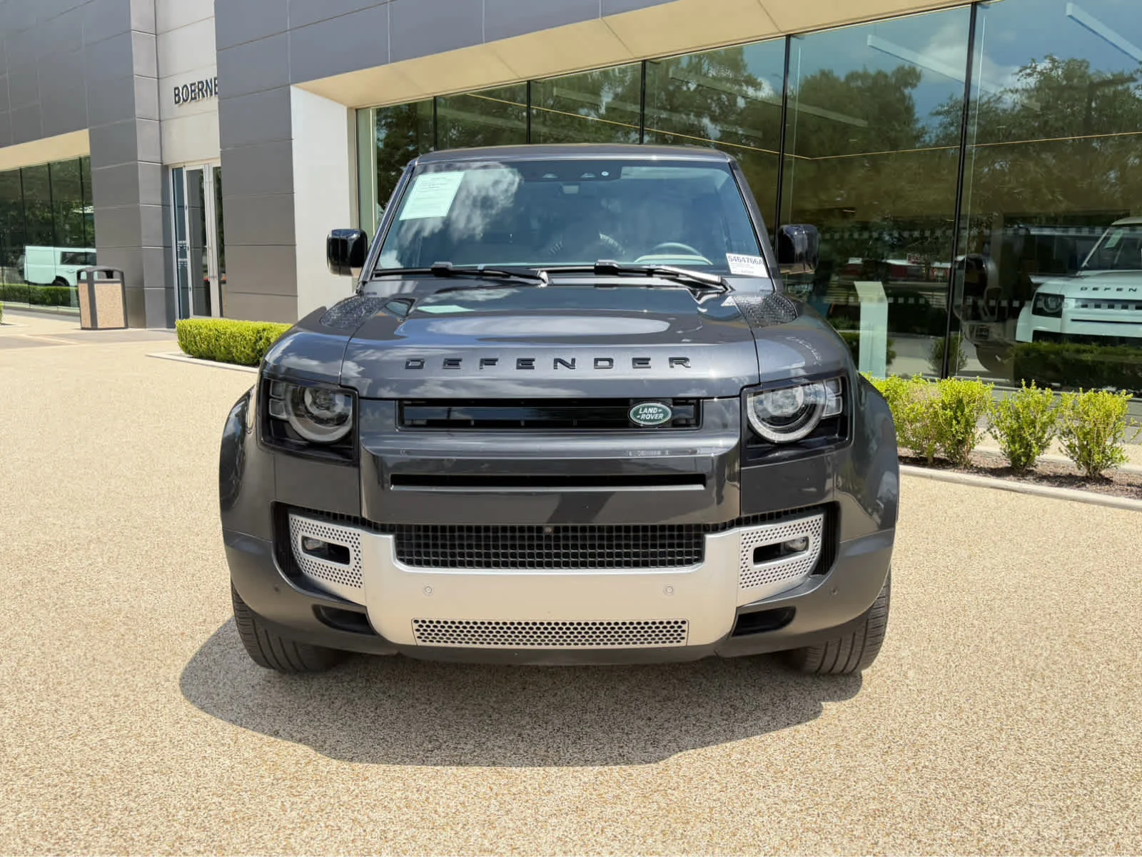 Used 2023 Carpathian Grey Premium Metallic Land Rover SE image 2