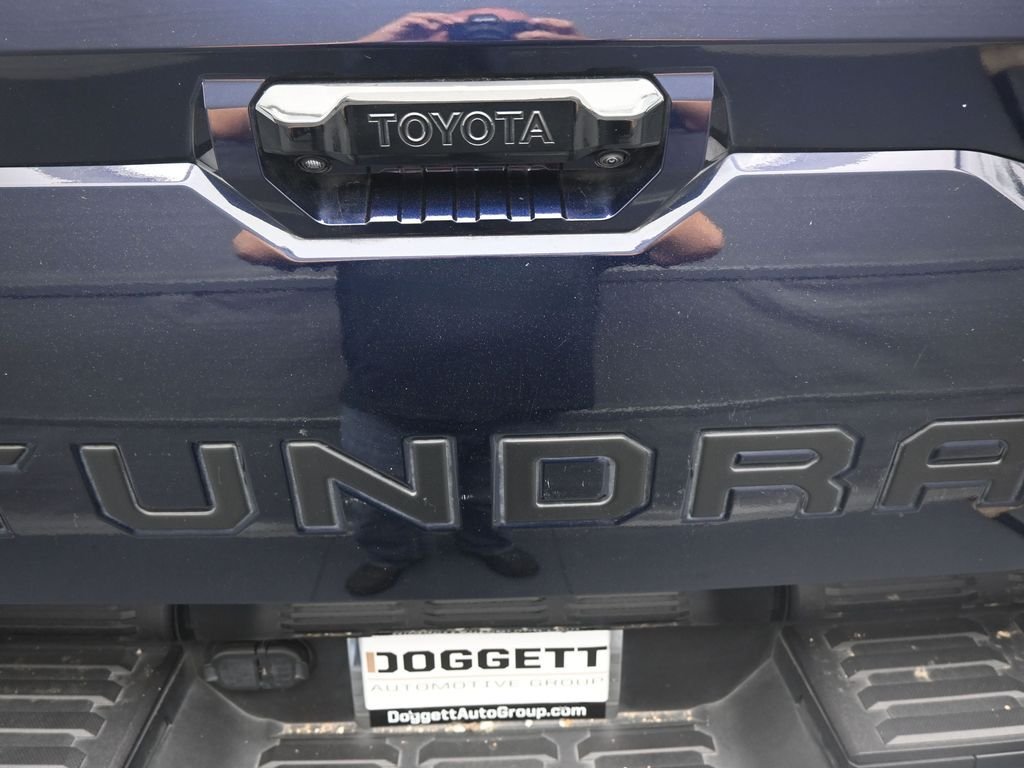 Used 2025  Toyota Limited image 14