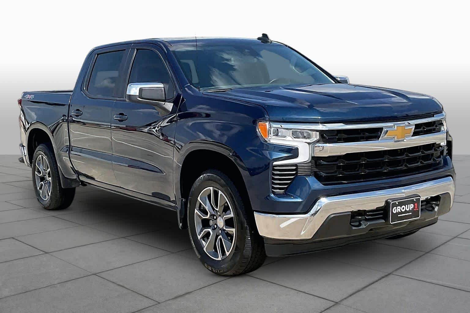 Used 2023 Northsky Blue Metallic Chevrolet LT image 3