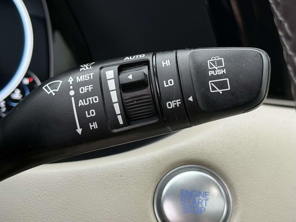 Certified Used 2020 Graphite Hyundai Limited image 26