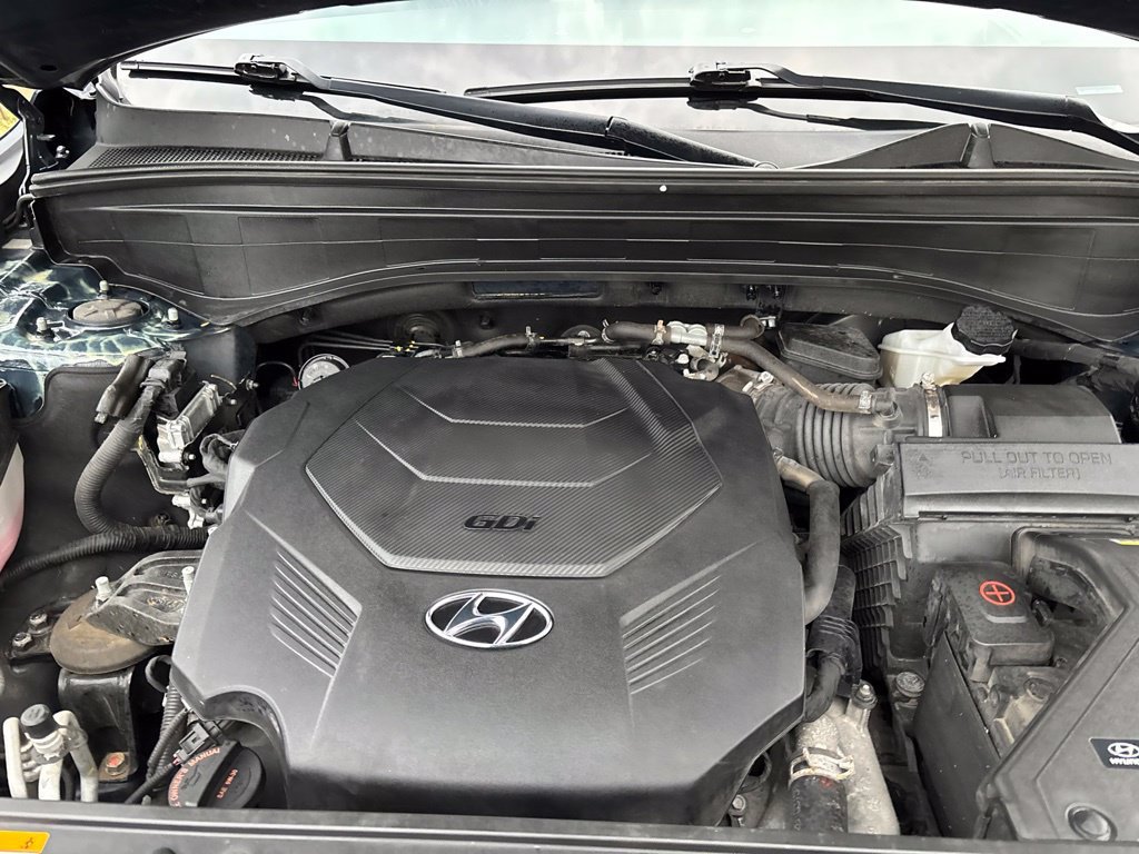 Used 2023 White Hyundai Calligraphy image 9