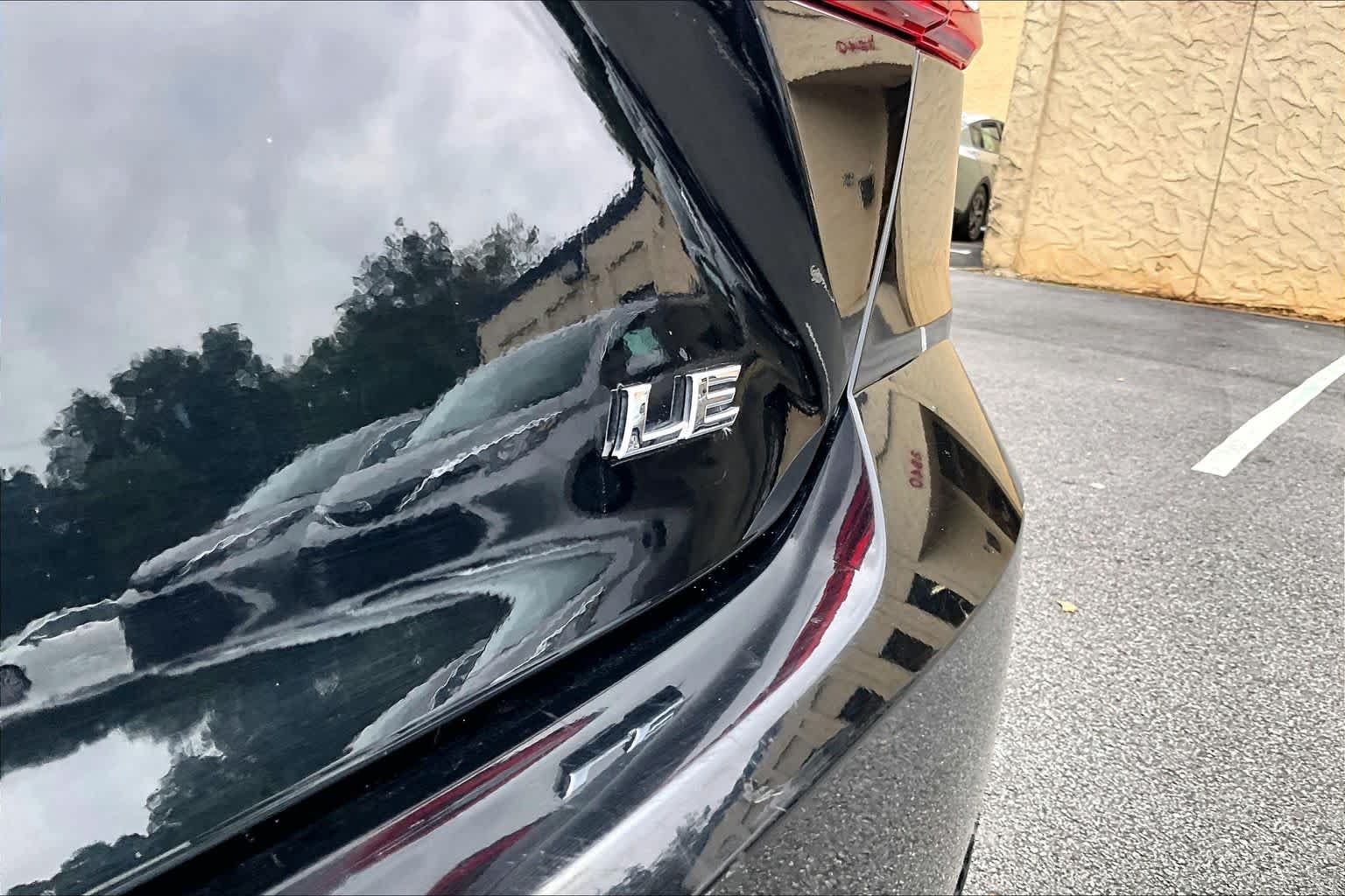 Used 2025 Midnight Black Metallic Toyota LE image 10