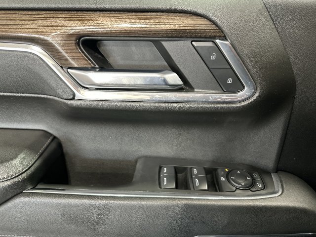 Used 2023 Gray Chevrolet LT image 19