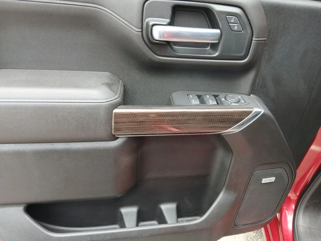 Used 2021 Red Chevrolet RST image 21