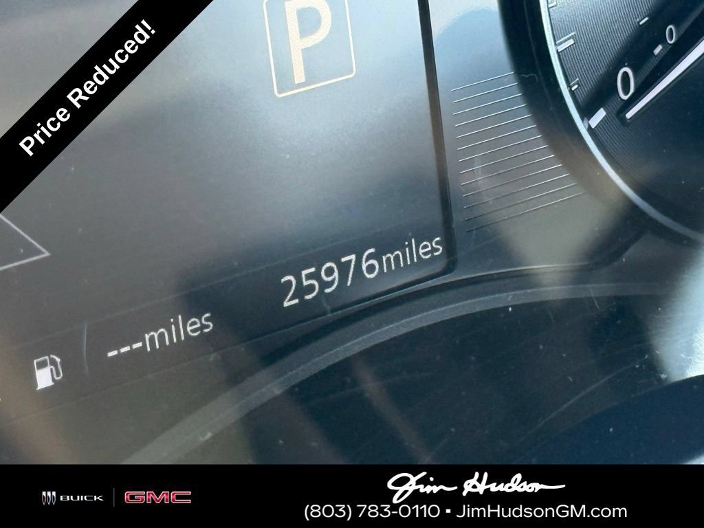 Used 2024 Gray Nissan SR Xtronic CVT image 3