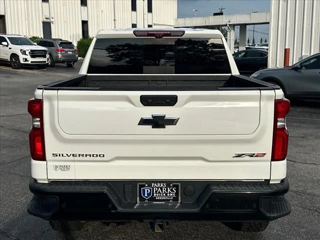 Used 2023 White Chevrolet ZR2 image 10
