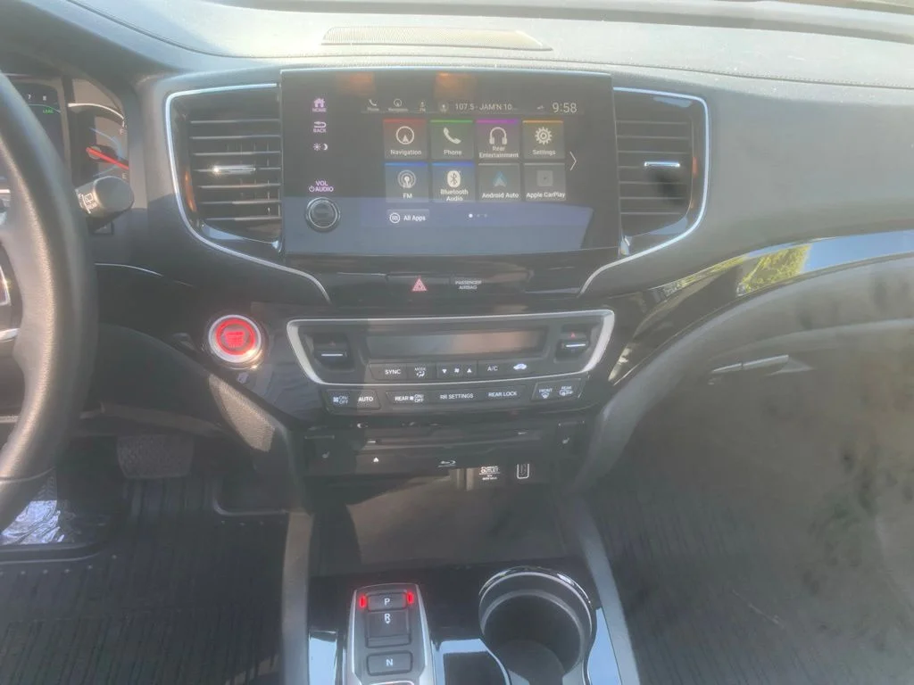 Used 2022 Modern Steel Metallic Honda Touring image 18