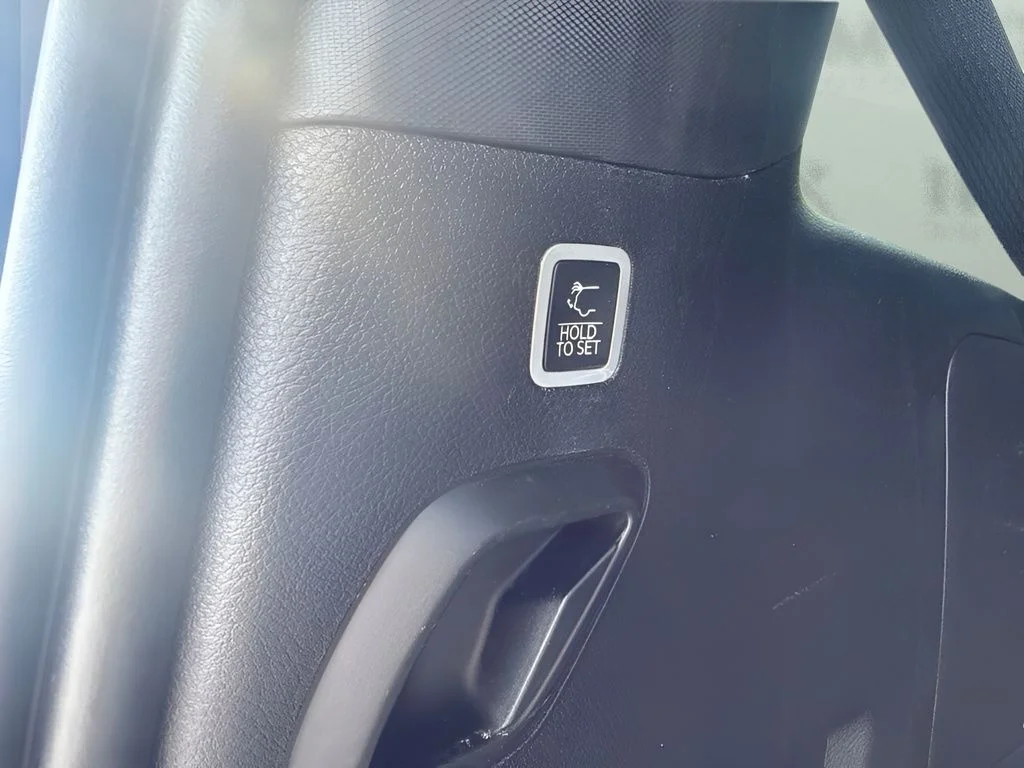 Used 2024 Black Jeep Series II image 28