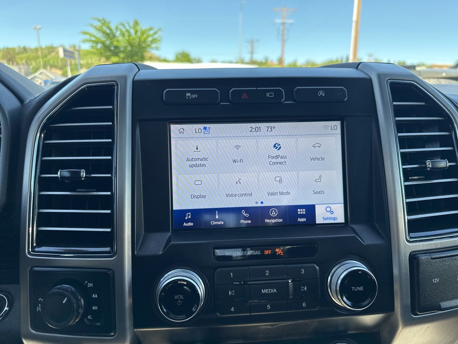 Used 2020 Black Ford Platinum image 62