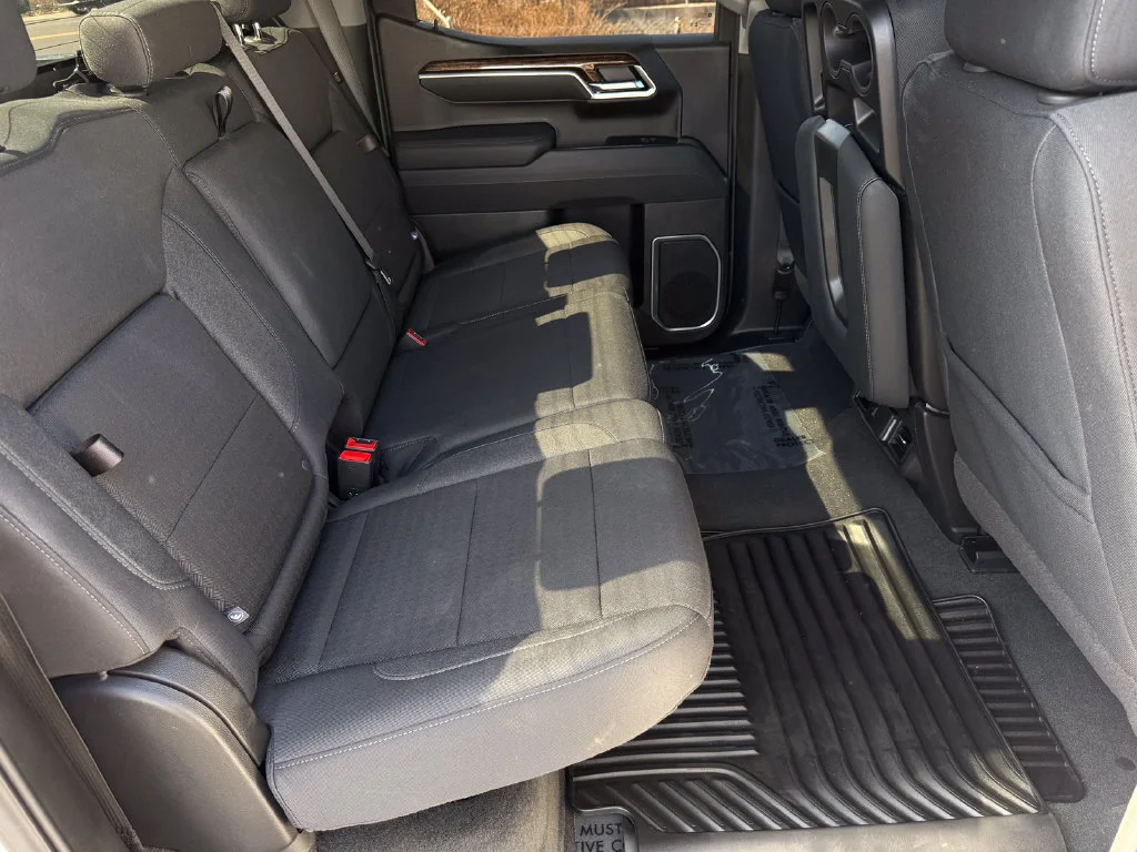 Used 2026 Summit White GMC Elevation image 18