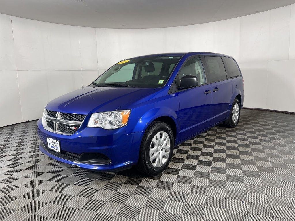 Used 2019 Indigo Blue Dodge SE image 5