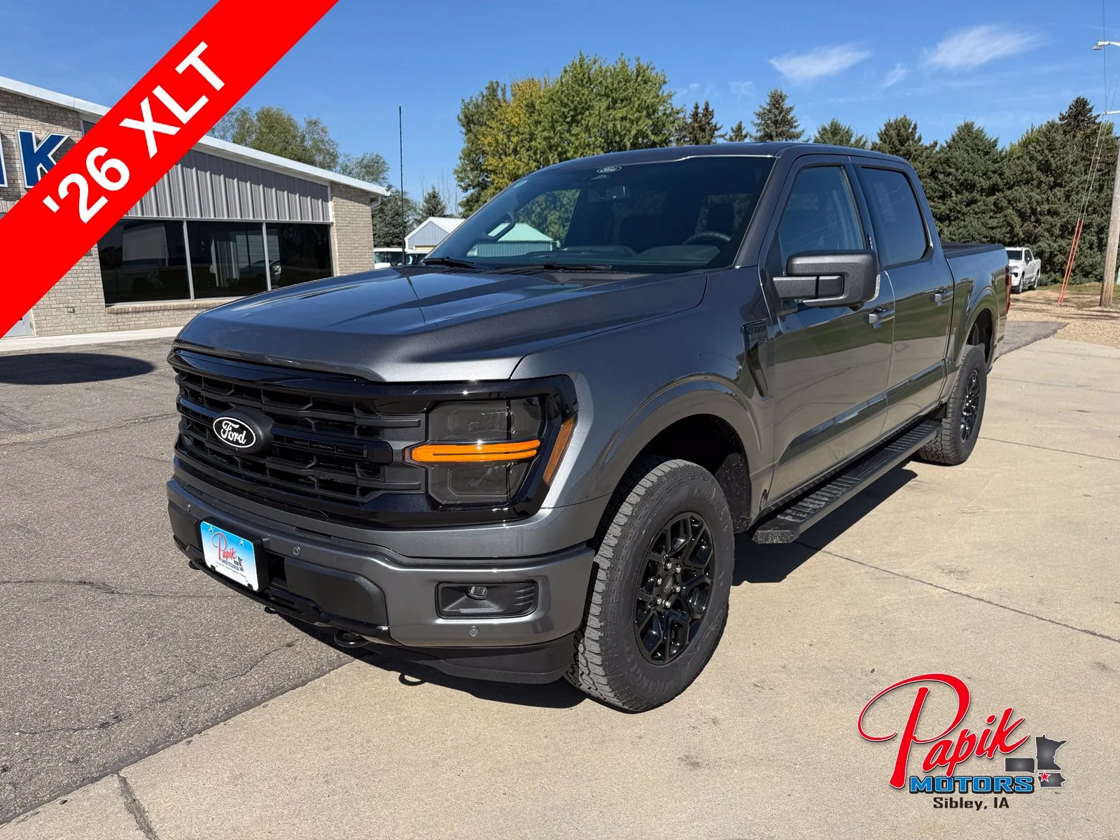 New 2026 Gray Metallic Ford XLT image 2