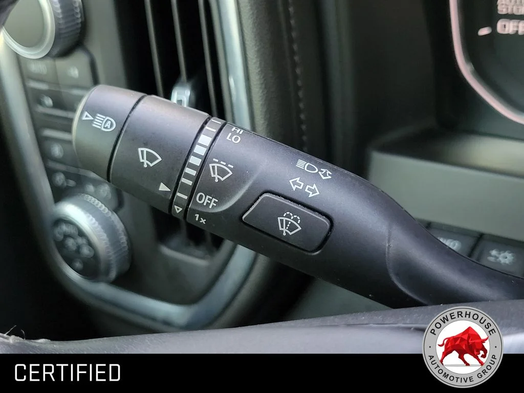 Used 2019 Gray GMC Denali image 31
