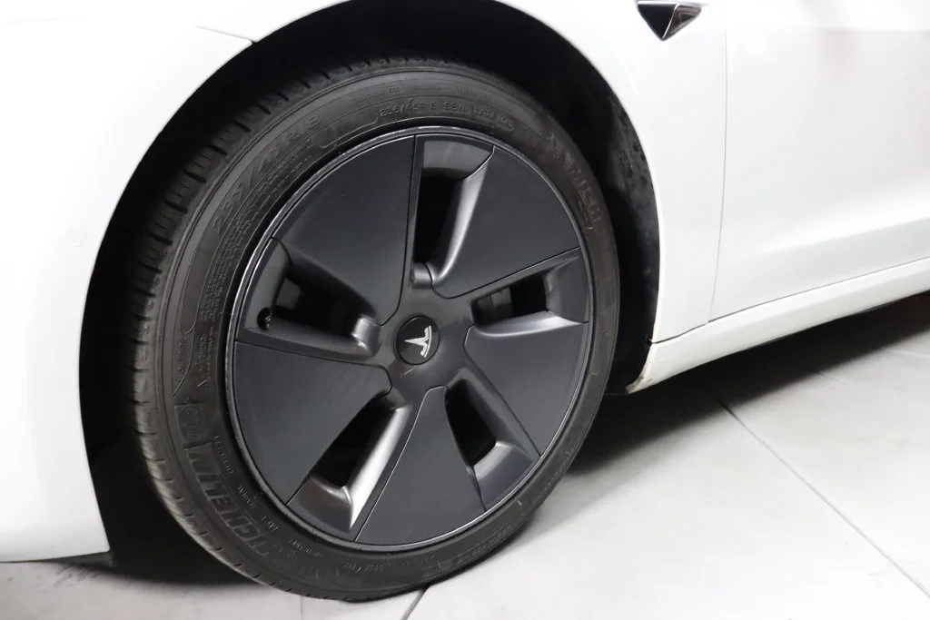 Used 2022 Pearl White Multi-Coat Tesla Long Range image 6