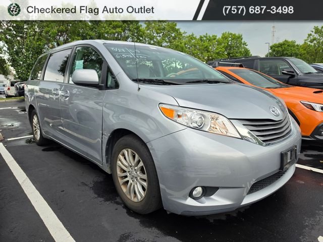 Used 2011 Silver Sky Metallic Toyota XLE image 3