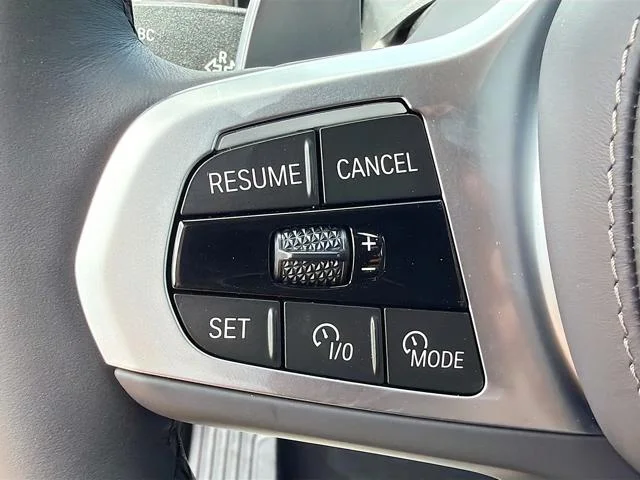 New 2026 Skyscraper Grey Metallic BMW sDrive40i image 37