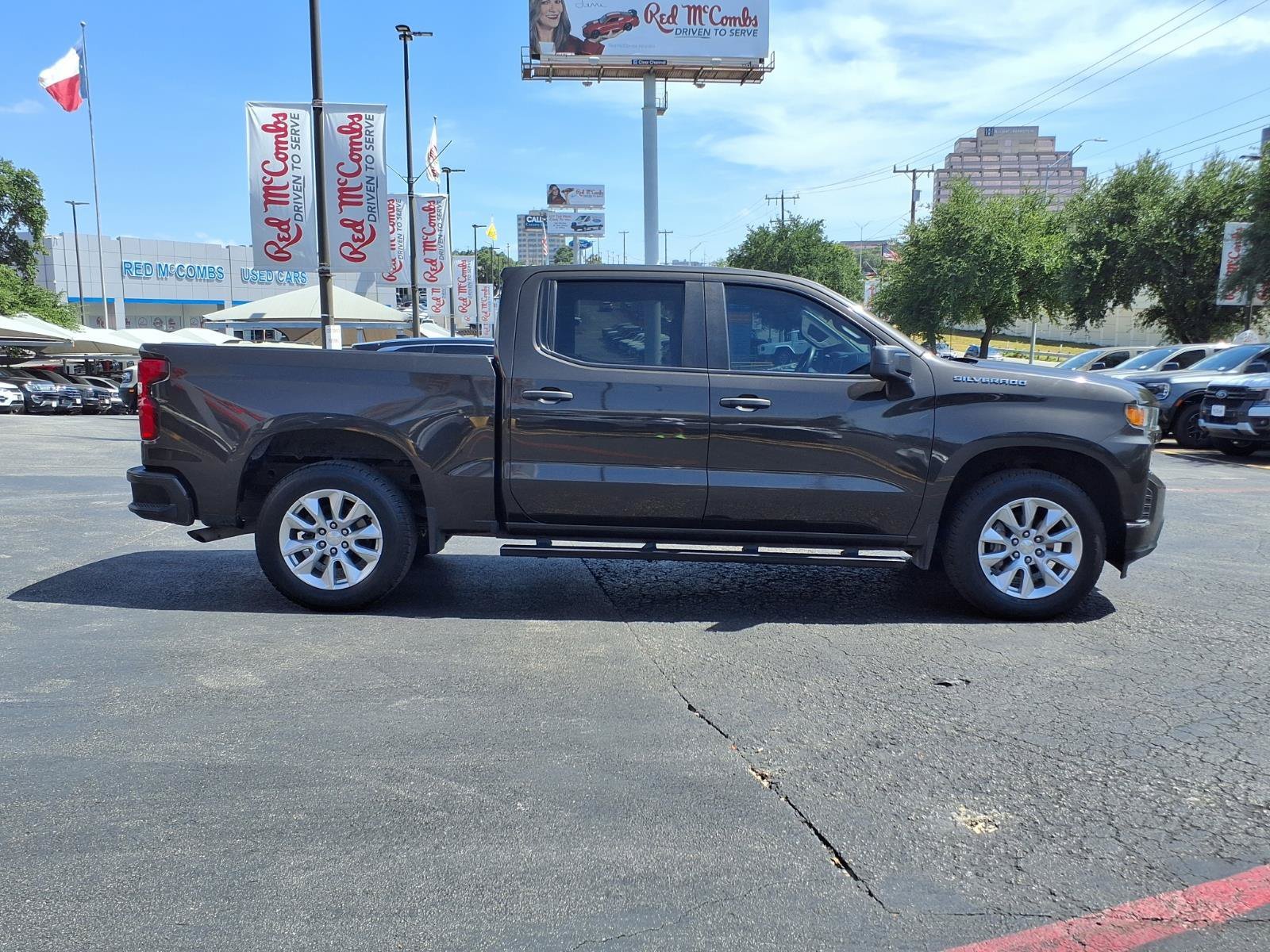 Used 2022 Oxford Brown Metallic Chevrolet Custom image 4