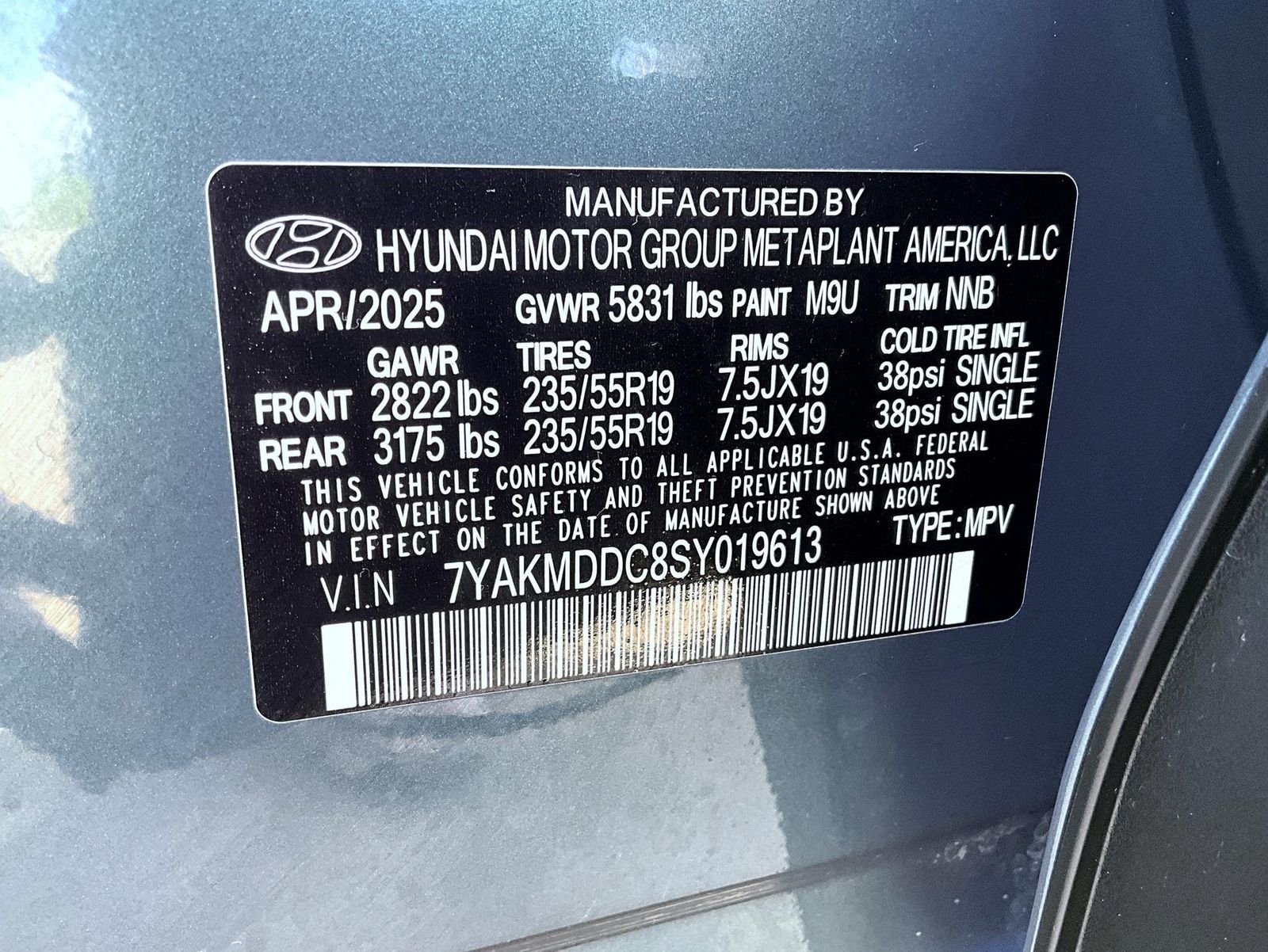 Used 2025 Green Hyundai SE image 27
