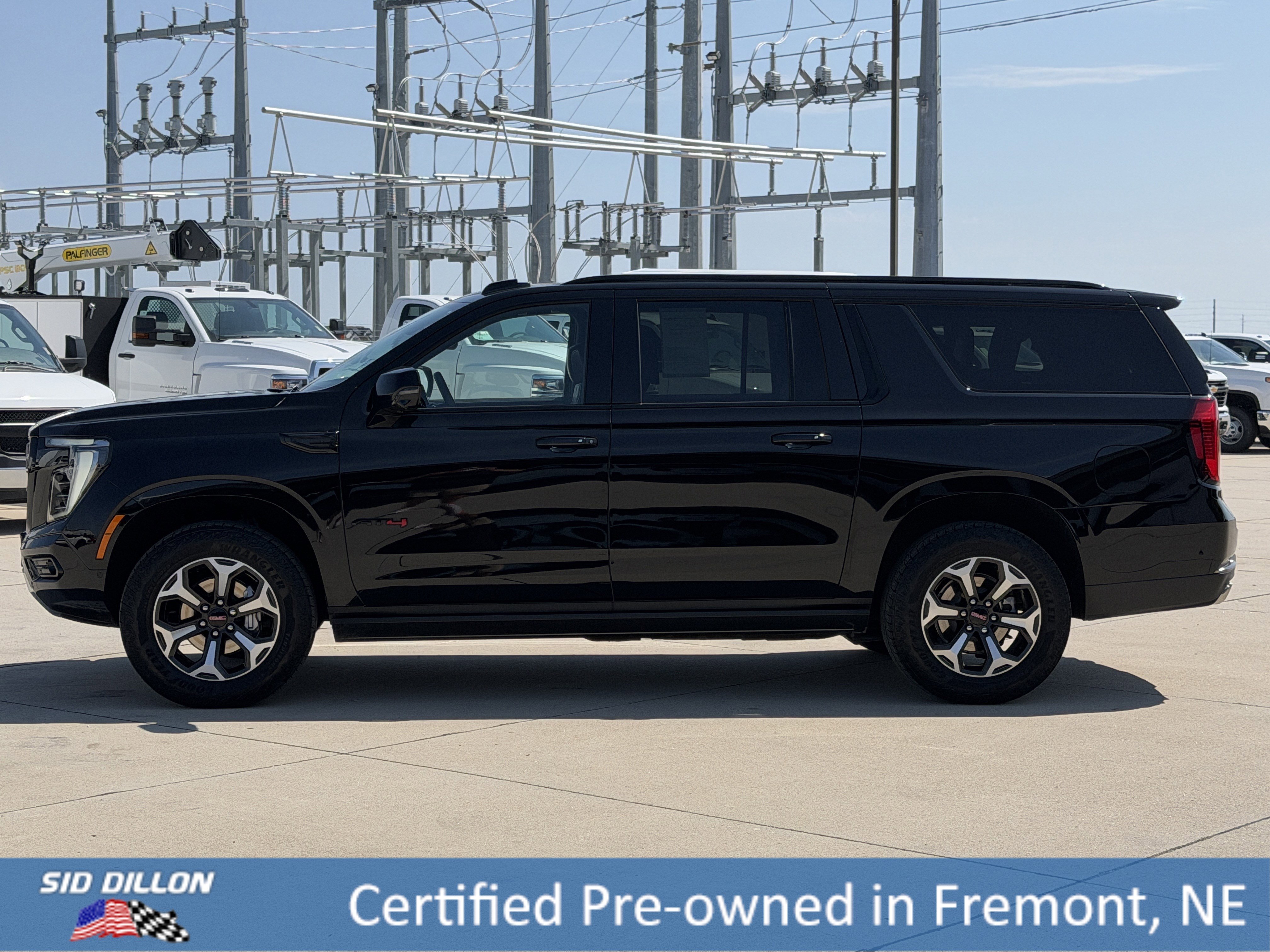 2026 GMC Yukon XL AT4 Ultimate - Photo 9