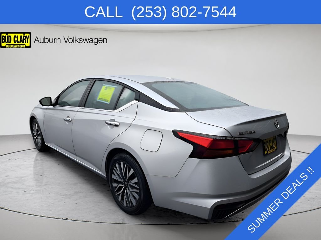 Used 2024 Silver Nissan 2.5 SV image 5
