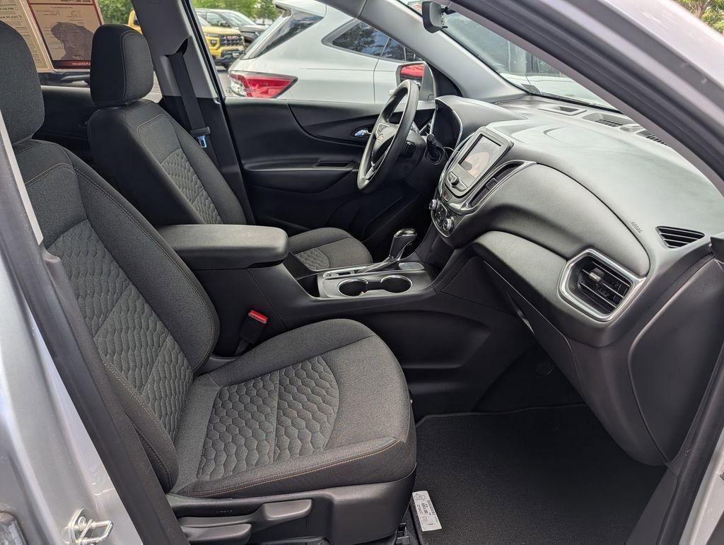 Used 2020 Silver Ice Metallic Chevrolet LT image 18