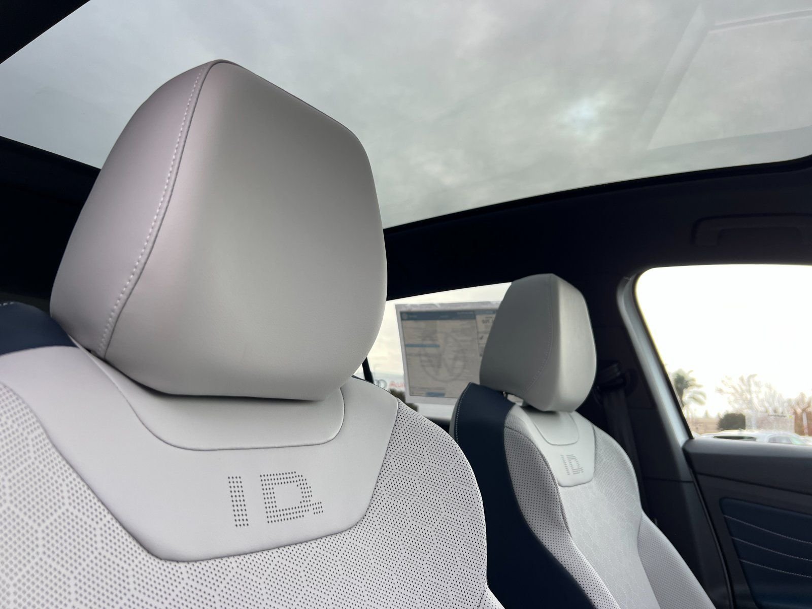 2026 Volkswagen ID.4 PRO S - Photo 16