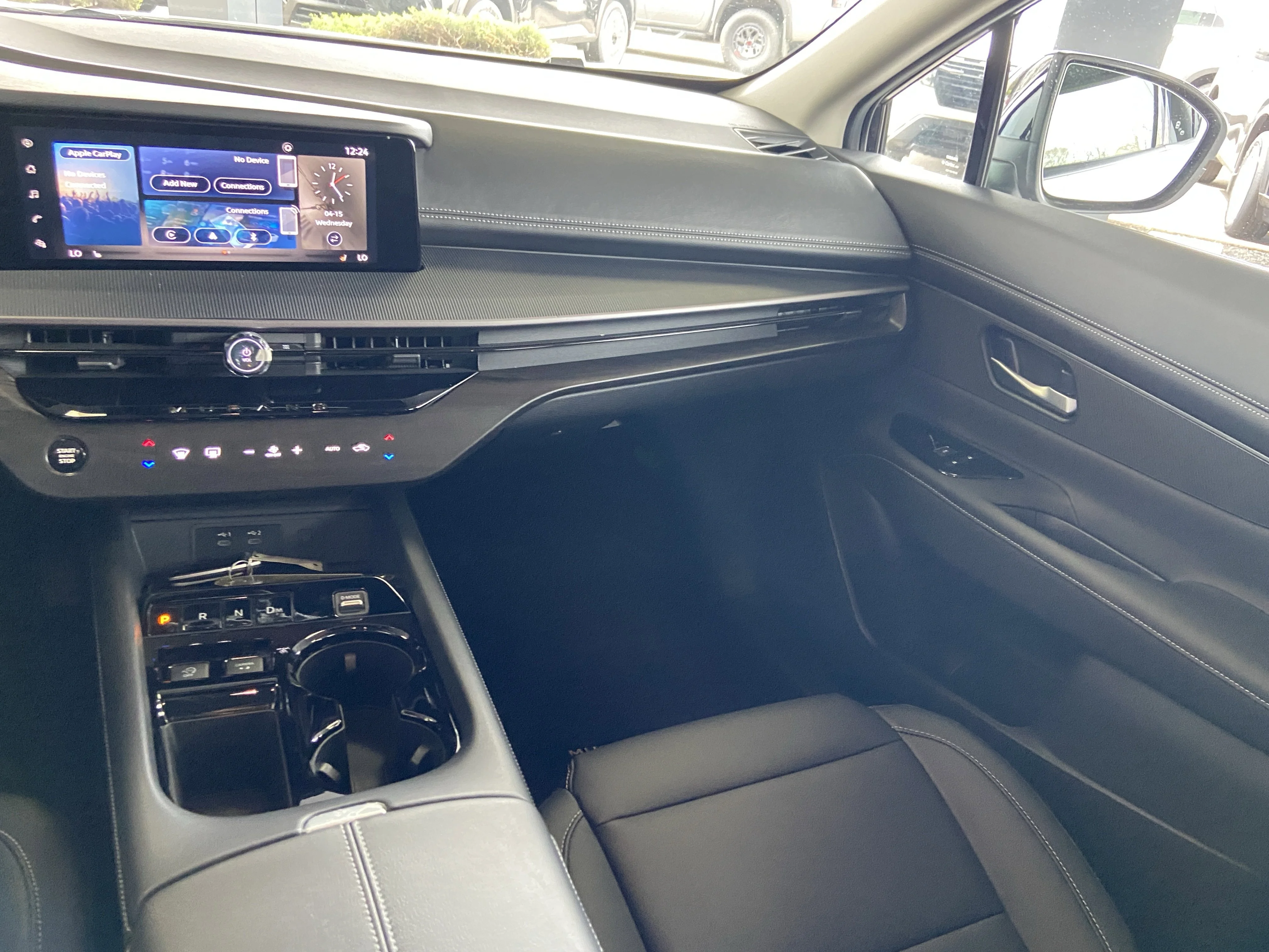 2025 Nissan Murano SV - Photo 16