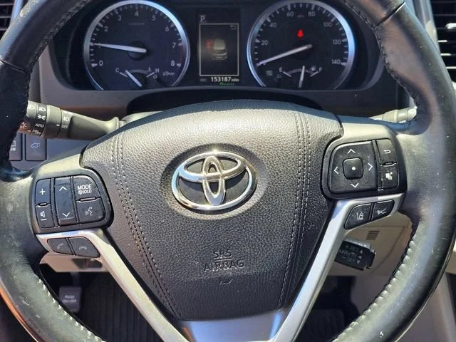 Used 2017 Celestial Silve Toyota Limited image 25