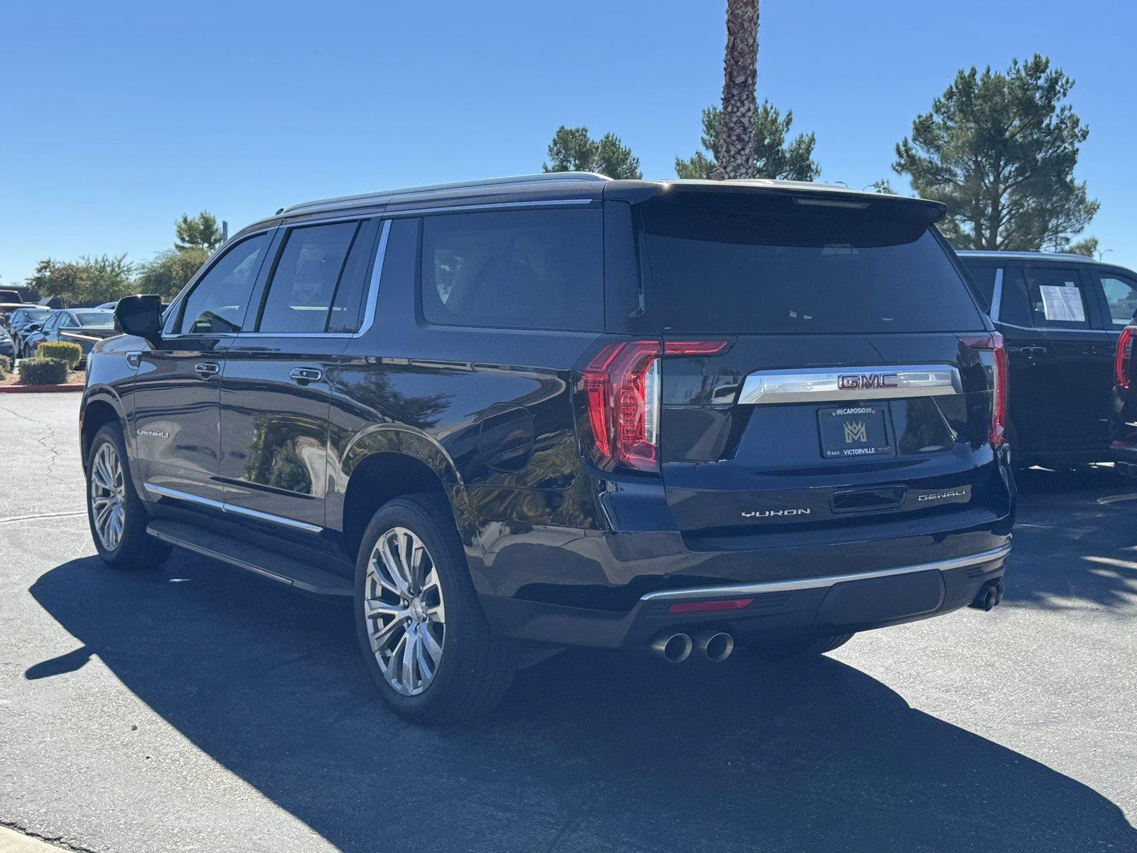 Used 2024 Midnight Blue Metallic GMC Denali image 4