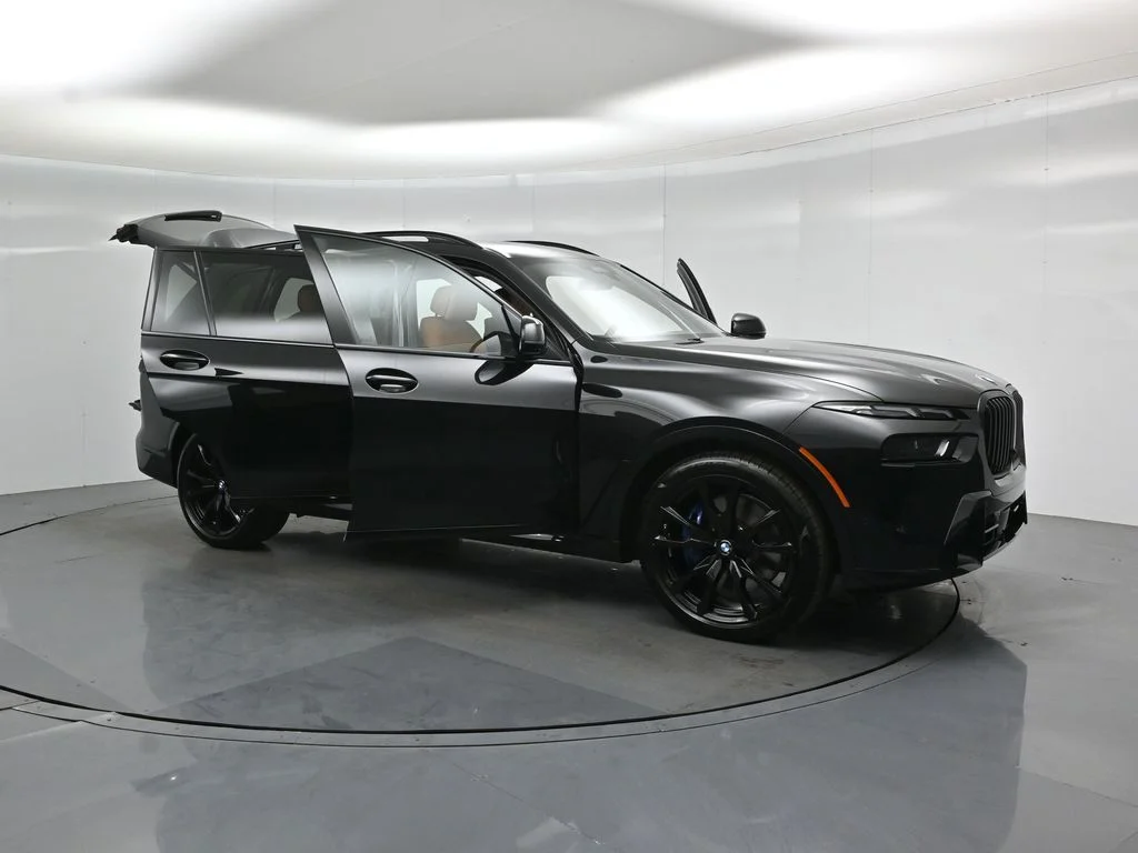 Used 2026 Black BMW xDrive40i image 34