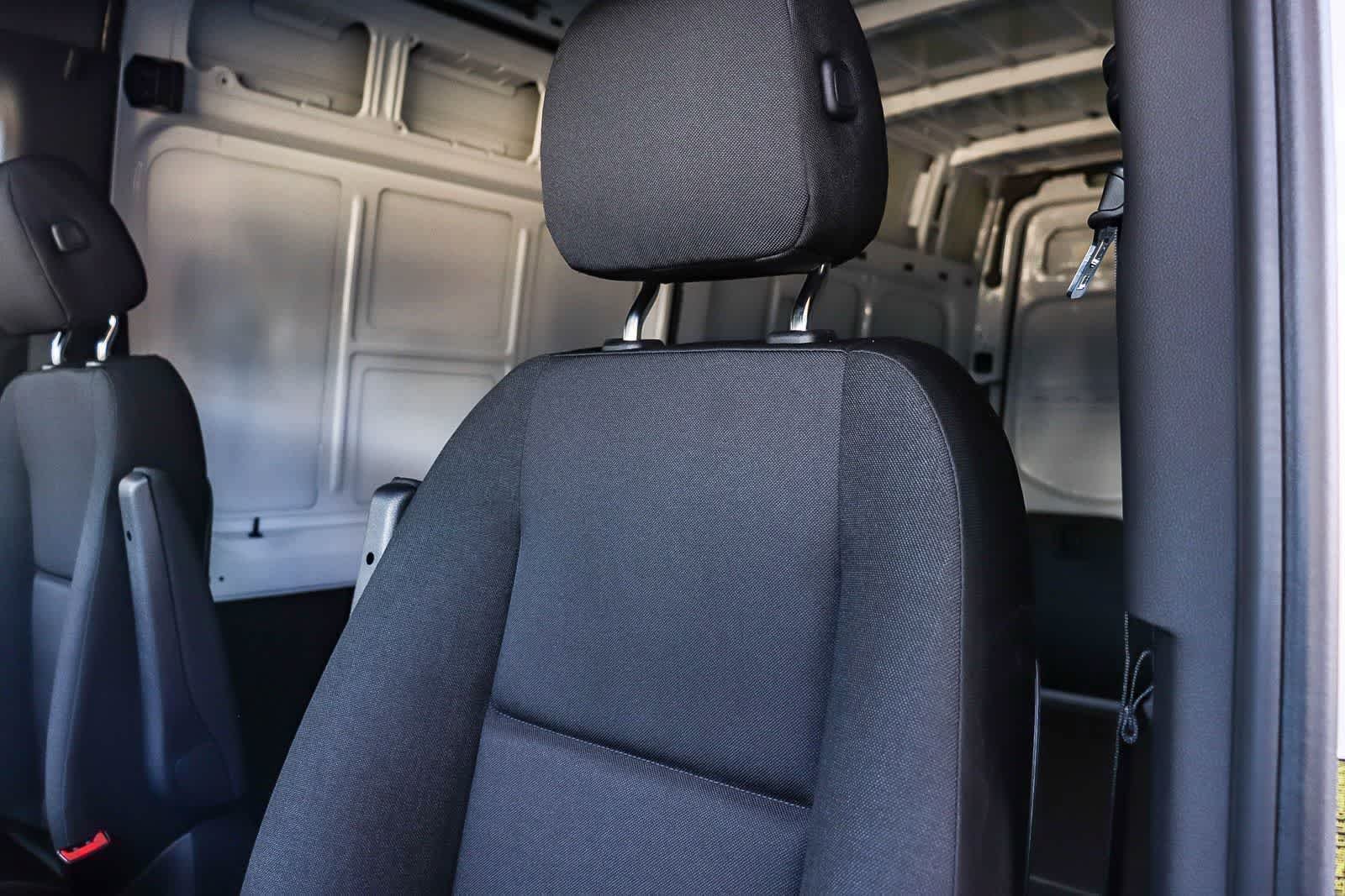 New 2026 Arctic White Mercedes-Benz Cargo 144WB High Roof RWD 2.0L I4 Diesel Turbo SO image 30