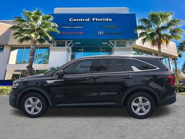 2021 Kia Sorento LX - Photo 8