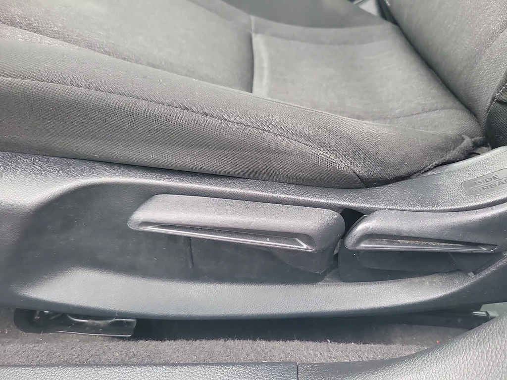Certified Used 2023 WHITE Honda LX image 15