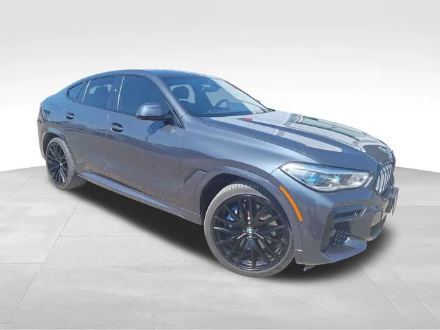 2022 BMW X6 M50i's photo