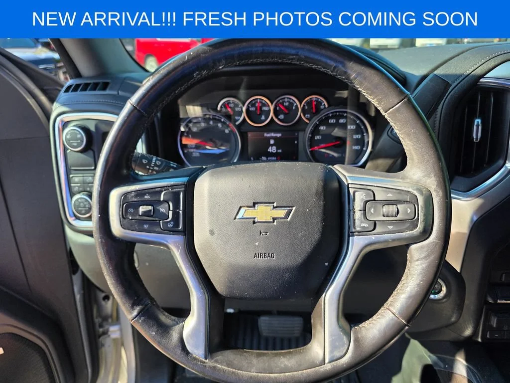 Used 2019 SILVER ICE METALLIC Chevrolet LTZ image 12