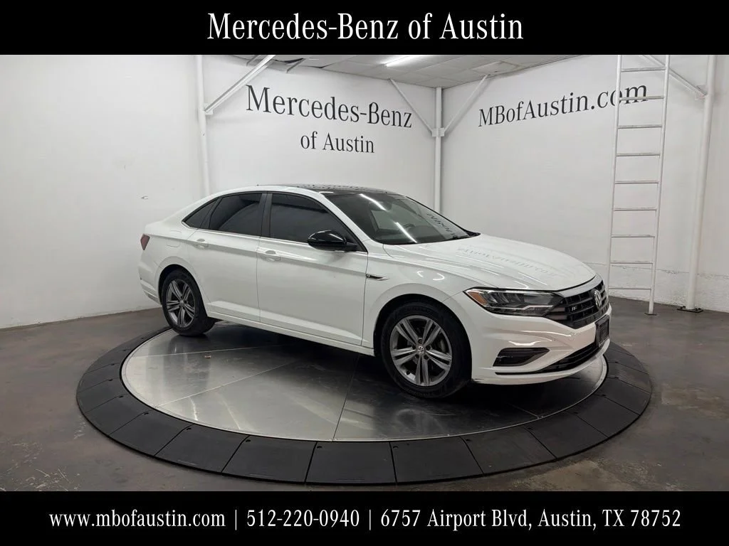 Used 2020 White Volkswagen R-Line image 1