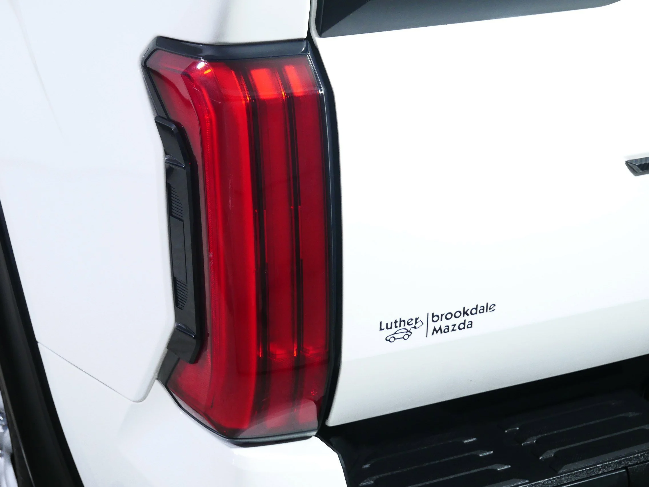 Used 2023 Ice Cap Toyota SR image 17