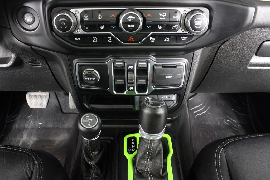 Used 2020 White Jeep Overland image 26