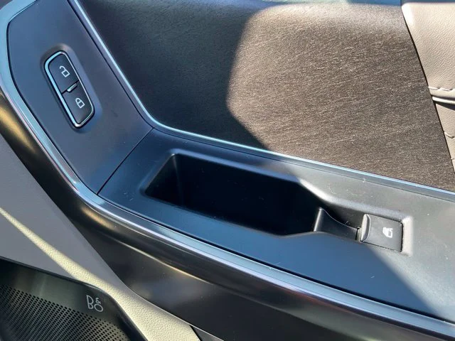 New 2027 Gray Ford Platinum image 32