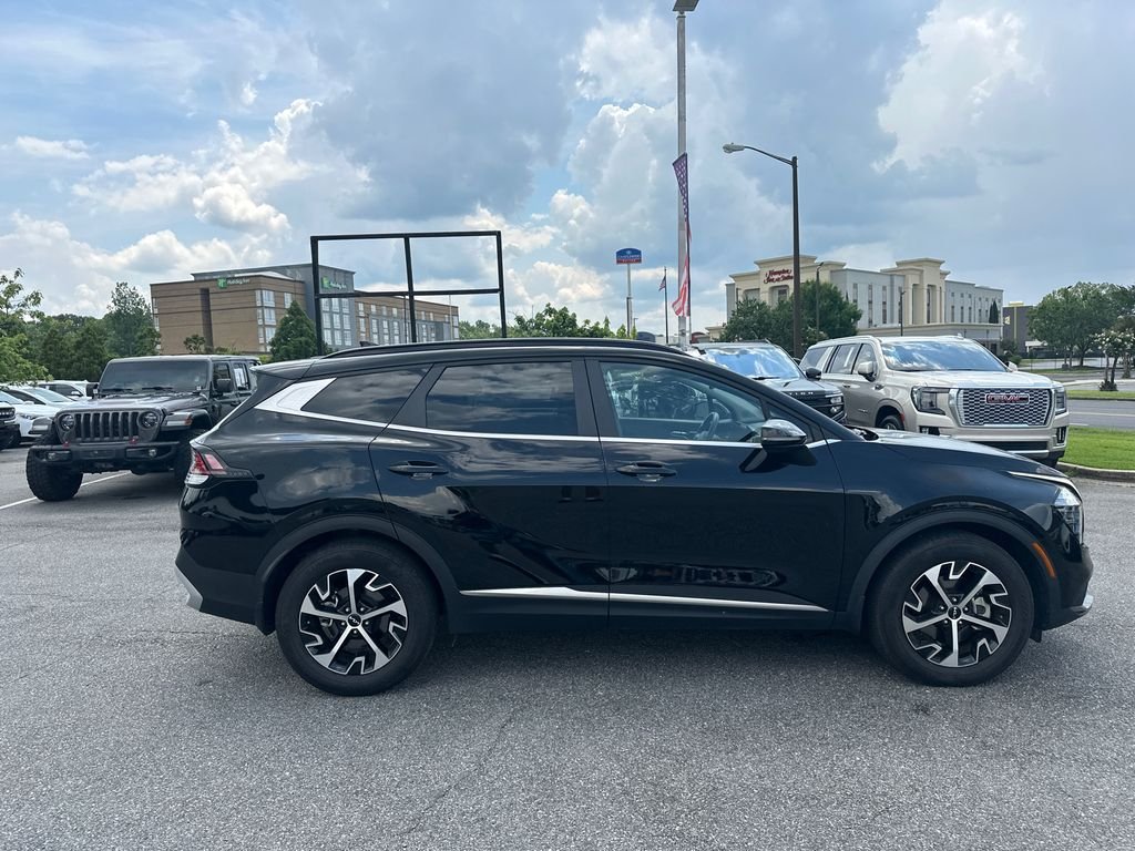 Used 2025 Black Kia EX image 8