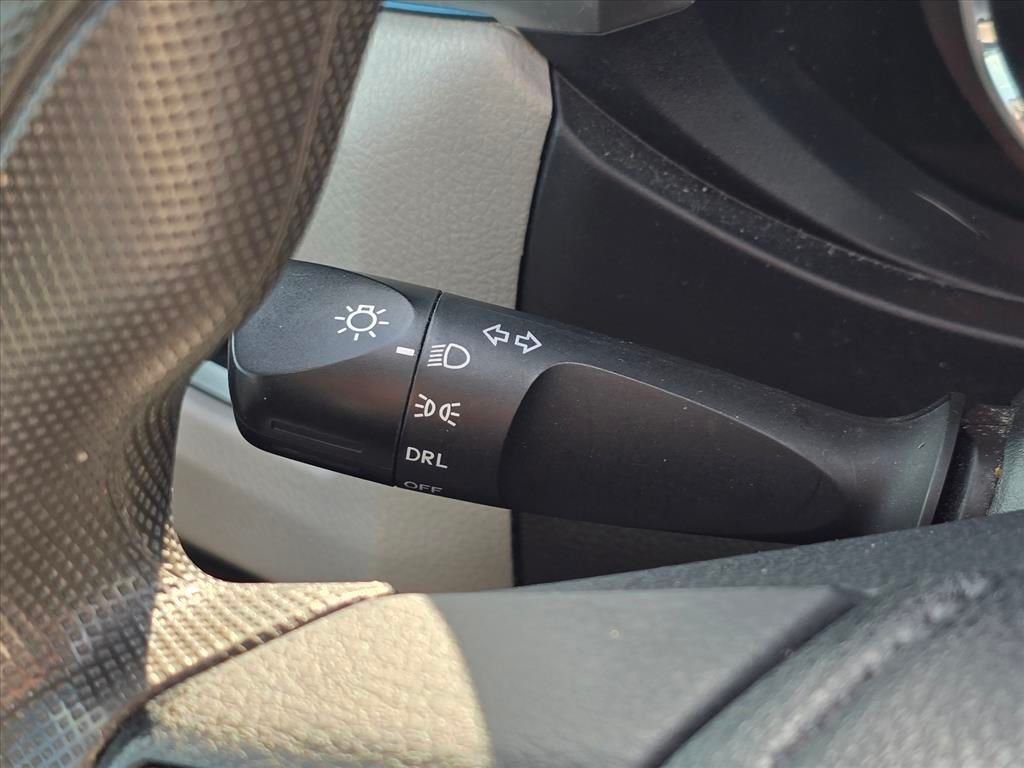 Used 2015 Red Toyota LE image 20