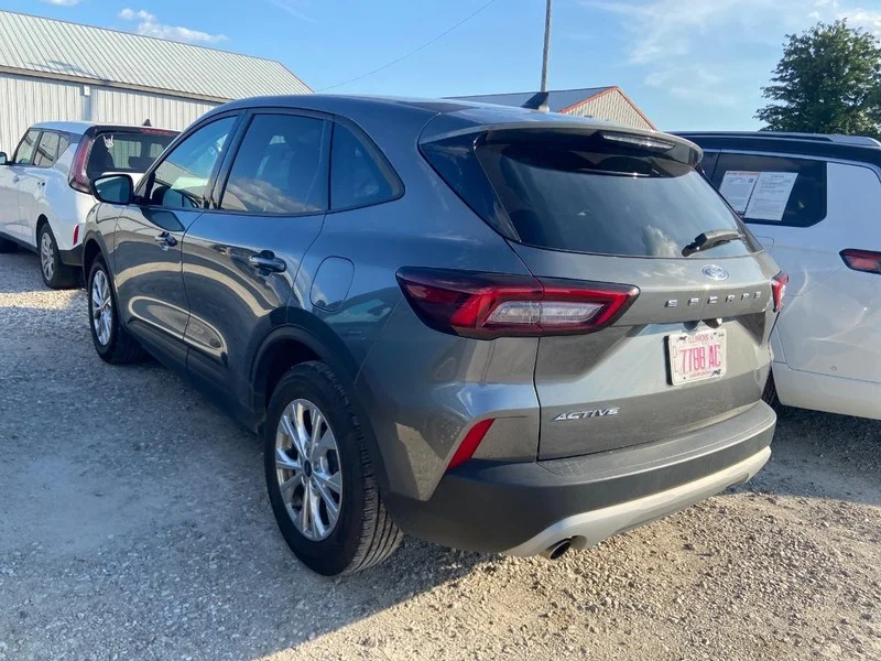 Used 2025 Carbonized Gray Metallic Ford Active image 4