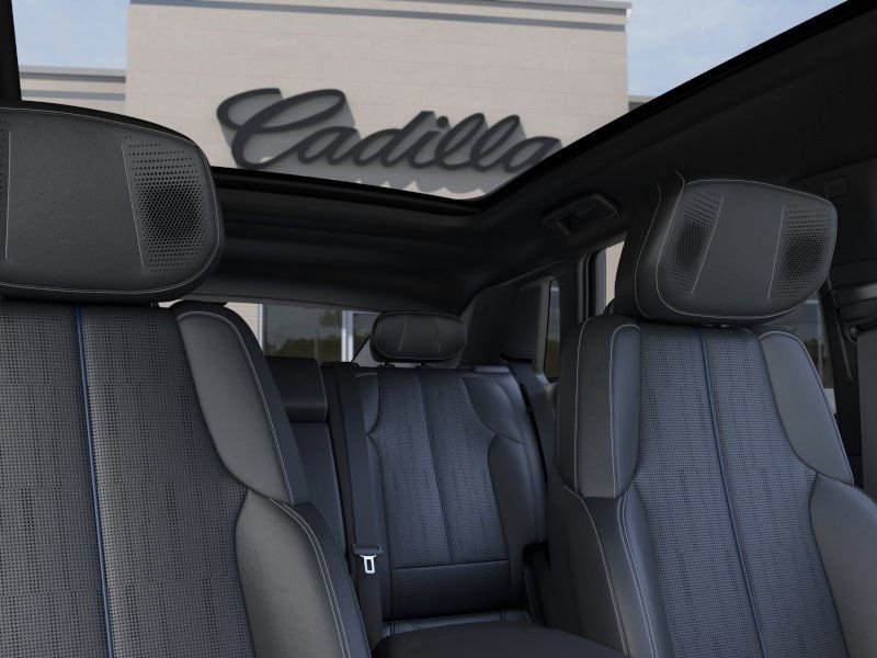 2025 Cadillac LYRIQ Luxury 3 - Photo 24