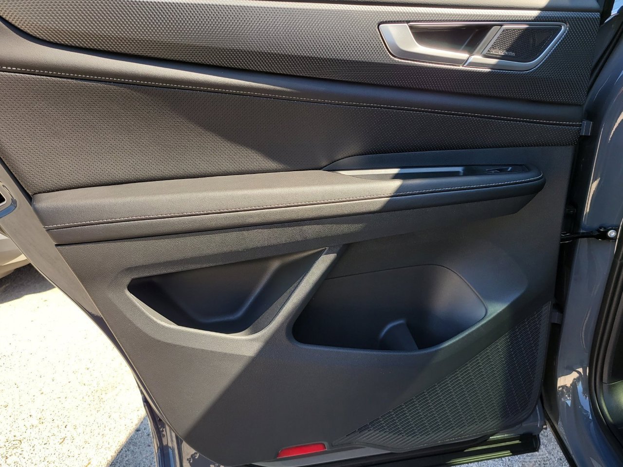 New 2026 Pure Gray Volkswagen SEL Premium R-Line image 12