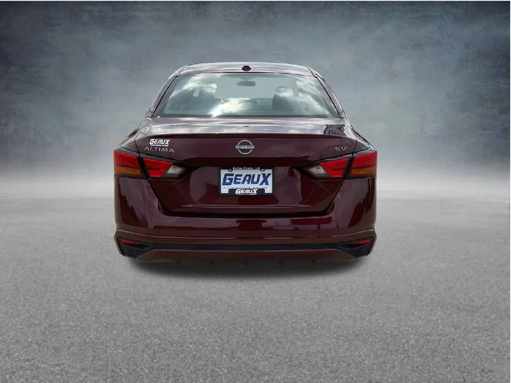Used 2024 Red Nissan 2.5 SV image 6