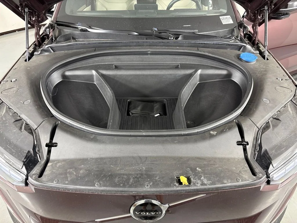Used 2025 Red Volvo Twin Motor electric Plus image 44