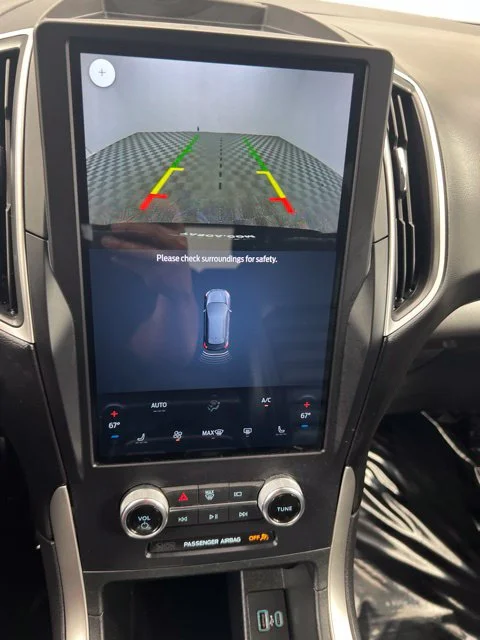 Used 2024 Black Ford SEL image 18