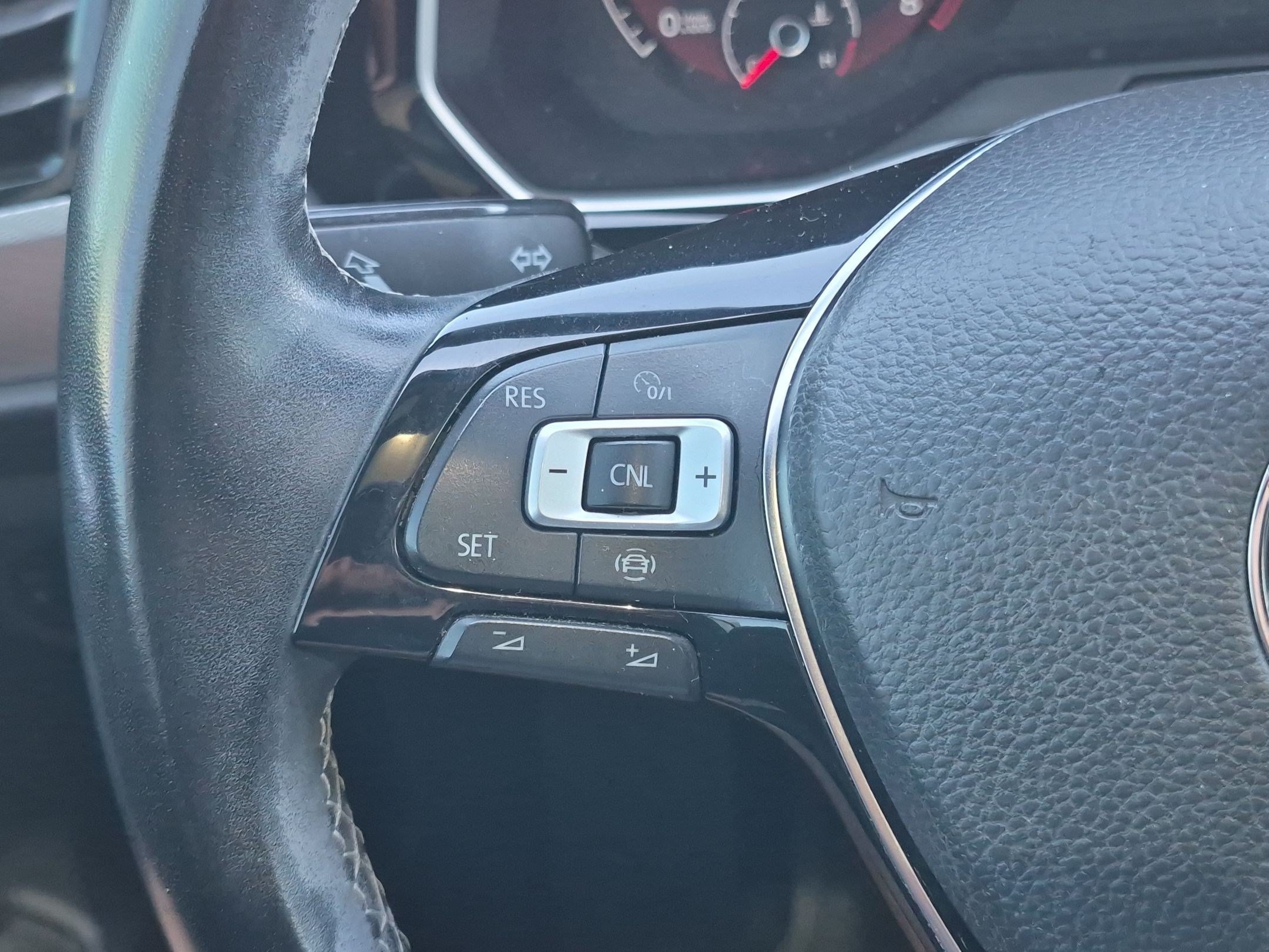 Used 2020 Pure White Volkswagen R-Line image 17